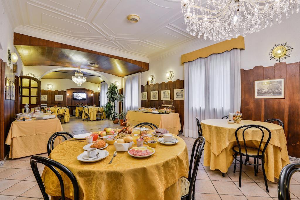 Hotel Don Abbondio Lecco Extérieur photo